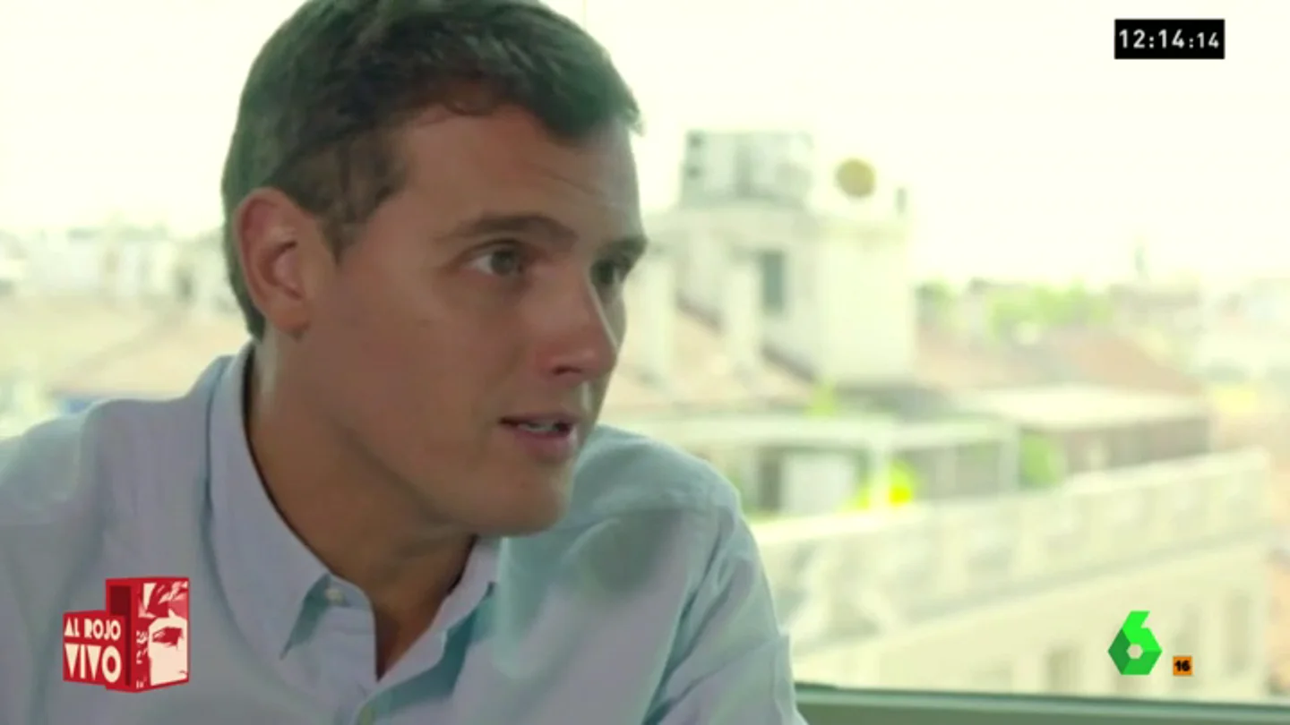 Frame 30.411935 de: Albert Rivera: "Le voy a decir al rey que convenza a Sánchez para que se abstenga" Frame 30.411935 de: Albert Rivera: "Le voy a decir al rey que convenza a Sánchez para que se abstenga"