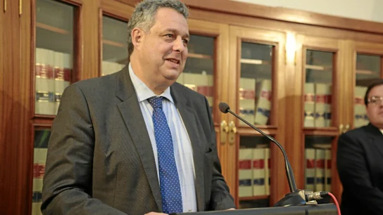 Cristóbal Cremades asumirá las funciones de María Seguí Cristóbal Cremades asumirá las funciones de María Seguí