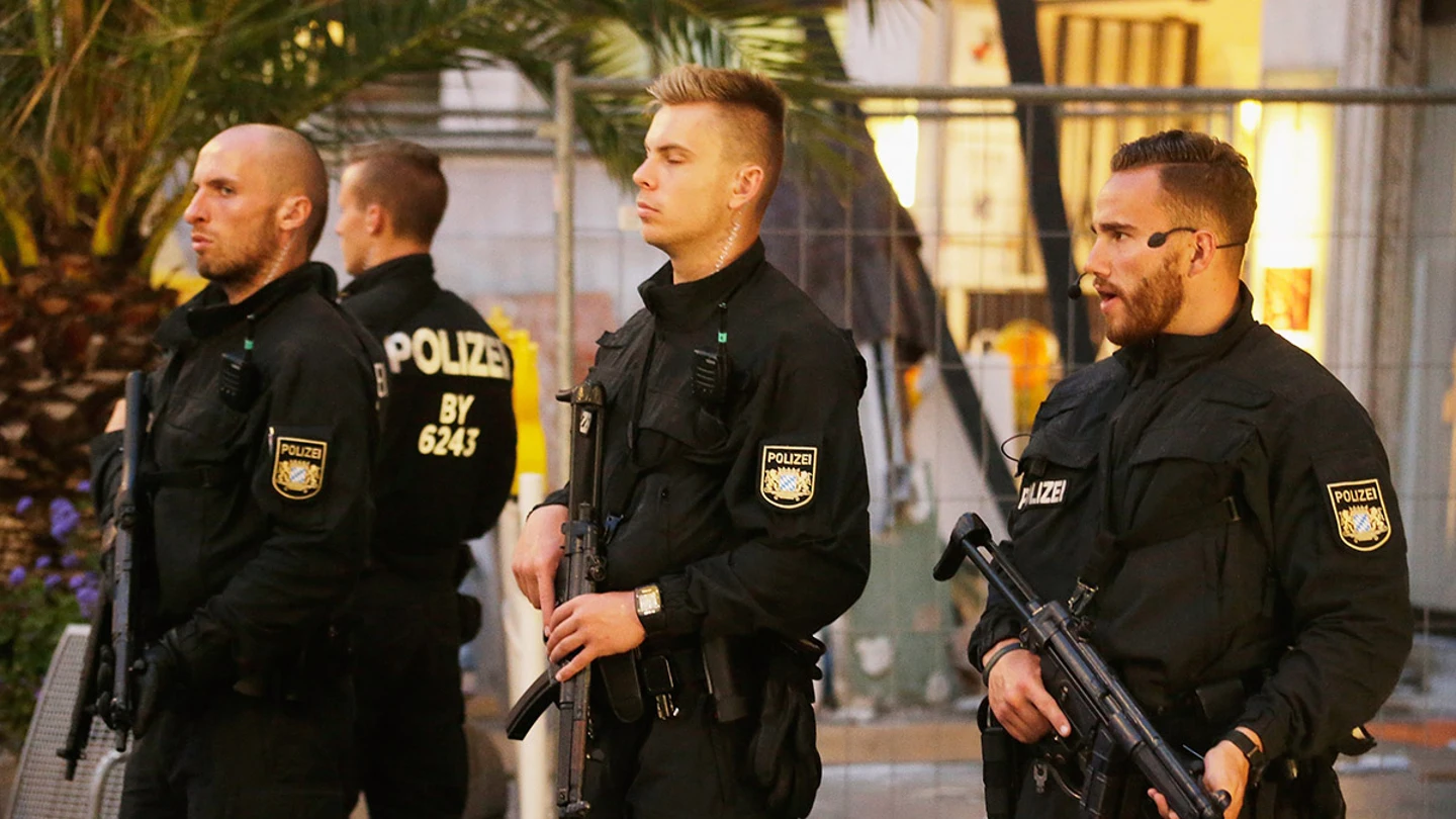 Policía en Múnich tras el tiroteo Policía en Múnich tras el tiroteo