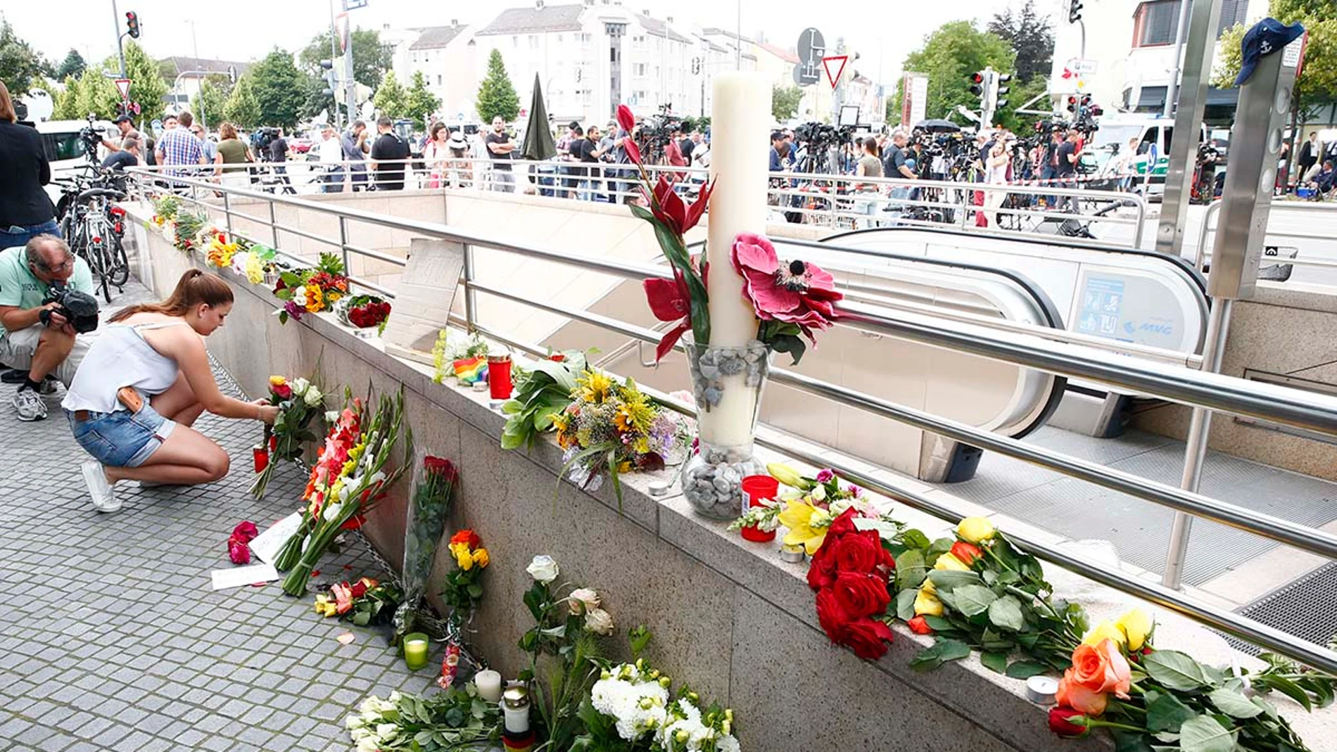 Múnich se llena de flores por los nueve muertos