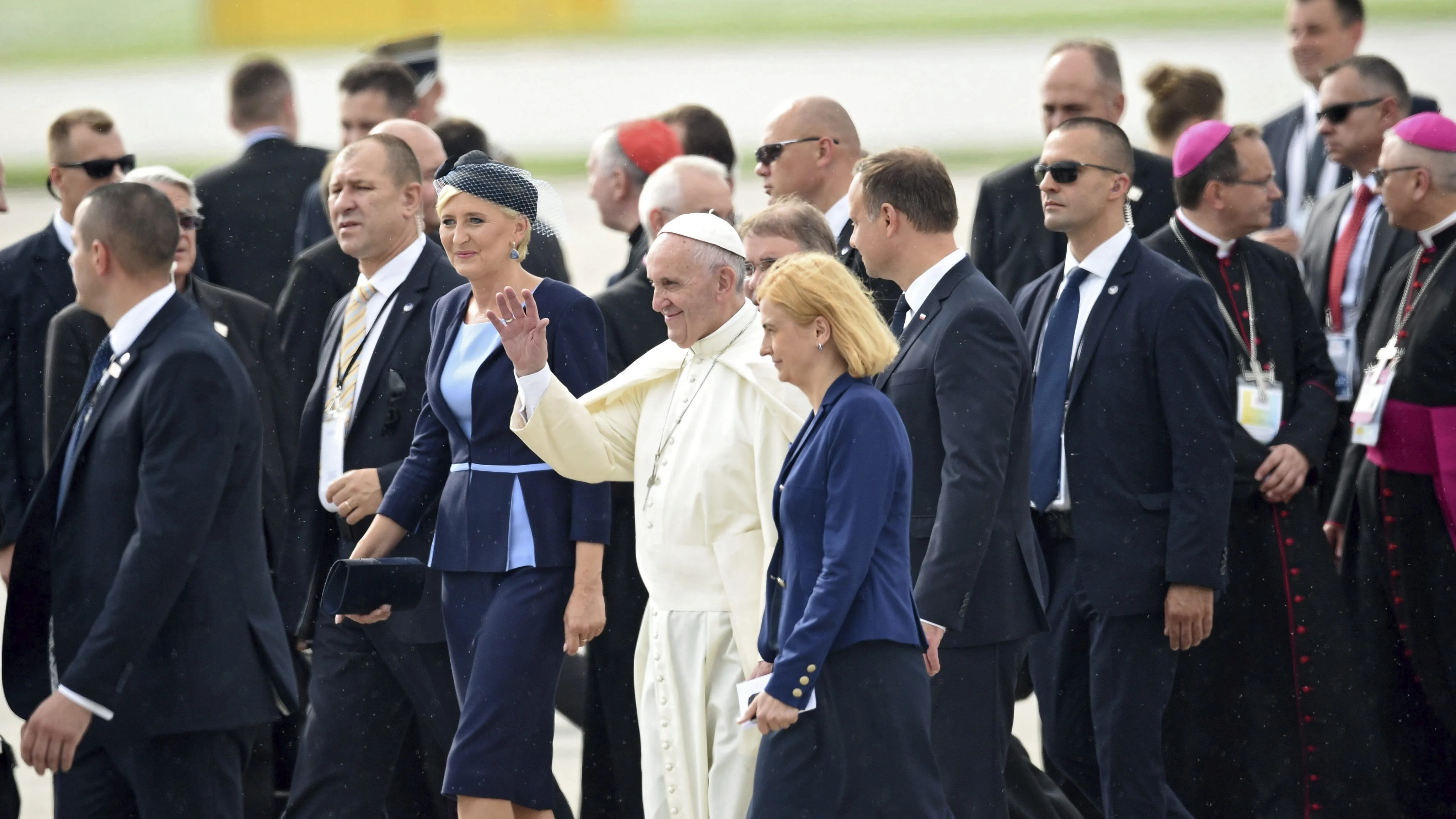 El papa Francisco, a su llegada a Cracovia por la Jornada Mundial de la Juventud