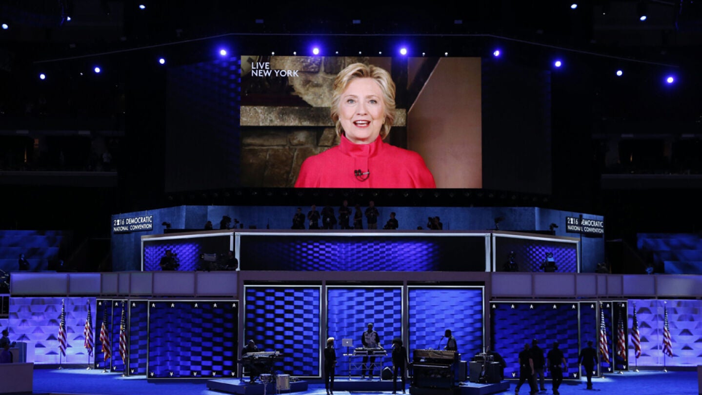 Hillary Clinton en su primera intervenci&oacute;n tras la nominaci&oacute;n como candidata a la Casa Blanca.