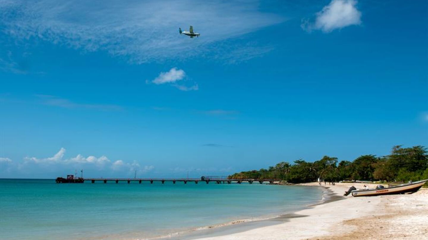 Vista de una playa del Oc&eacute;ano Pac&iacute;fico