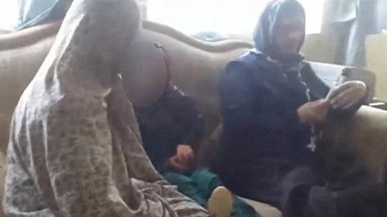 Menor afgana obligada a casarse a cambio de una cabra Menor afgana obligada a casarse a cambio de una cabra