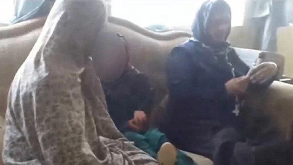 Menor afgana obligada a casarse a cambio de una cabra Menor afgana obligada a casarse a cambio de una cabra
