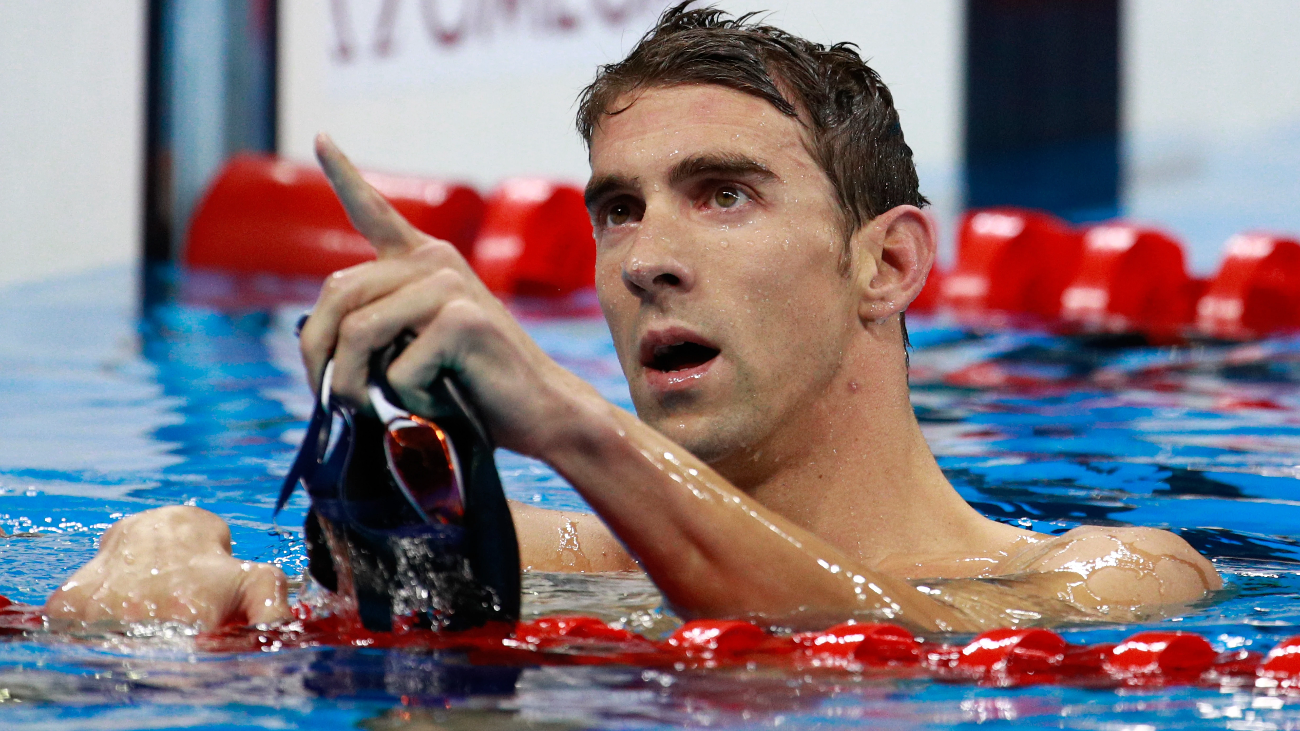 Michael Phelps celebra su oro en Río 2016