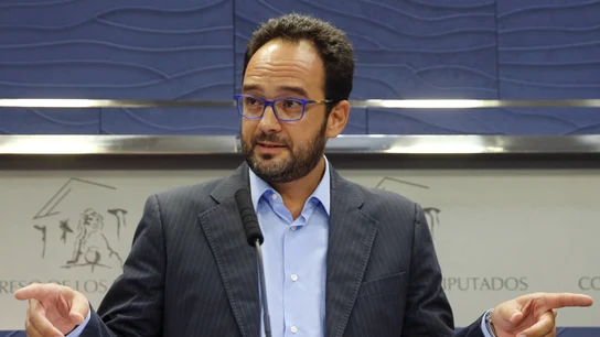 El PSOE registra en el Congreso una comisión de investigación sobre la financiación del PP El PSOE registra en el Congreso una comisión de investigación sobre la financiación del PP