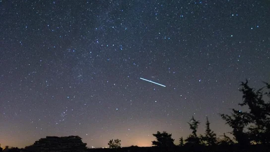 Lluvia de estrellas en Québec, en Canadá, en una imagen de archivo Lluvia de estrellas en Québec, en Canadá, en una imagen de archivo