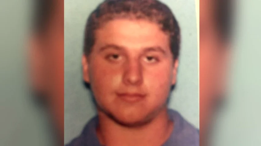 Frame 0.0 de: Mata a una pareja y la Policía le encuentra mordiendo la cara a los cadáveres en Florida