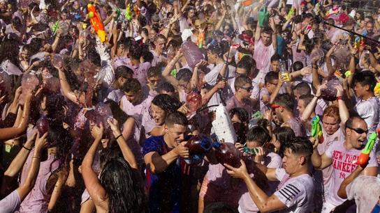 Batalla del Vino en Toro Batalla del Vino en Toro