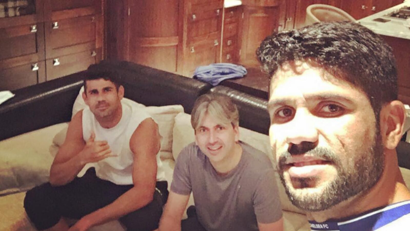 Diego Costa y su hermano, en una foto