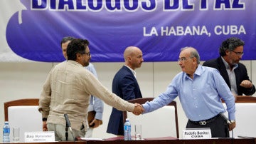 El comandante de las FARC y líder del equipo negociador de paz, Luciano Marín