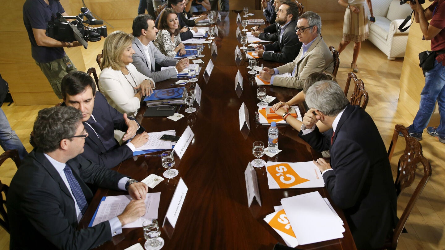 Reuni&oacute;n entre el PP y C's
