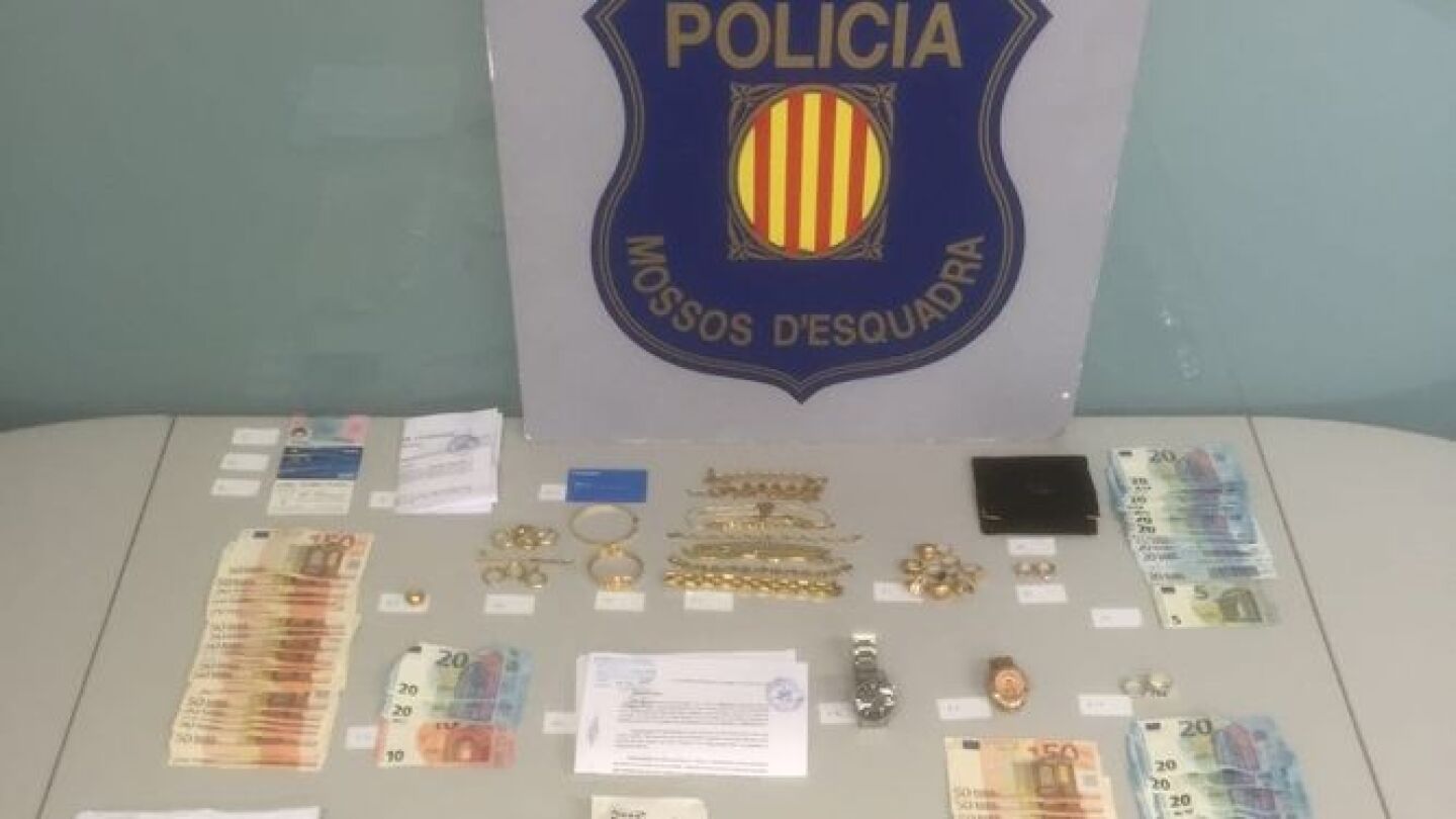 El dinero y las joyas que los detenidos hab&iacute;an robado