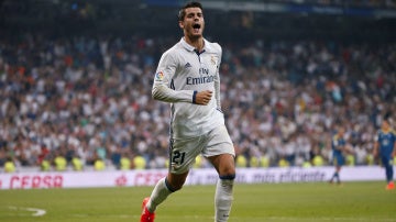 Álvaro Morata celebra su gol con el Real Madrid
