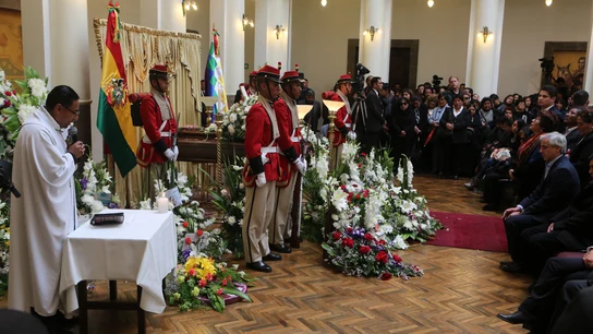 Al funeral han acudido algunos ministros del Gobierno de Evo Morales Al funeral han acudido algunos ministros del Gobierno de Evo Morales