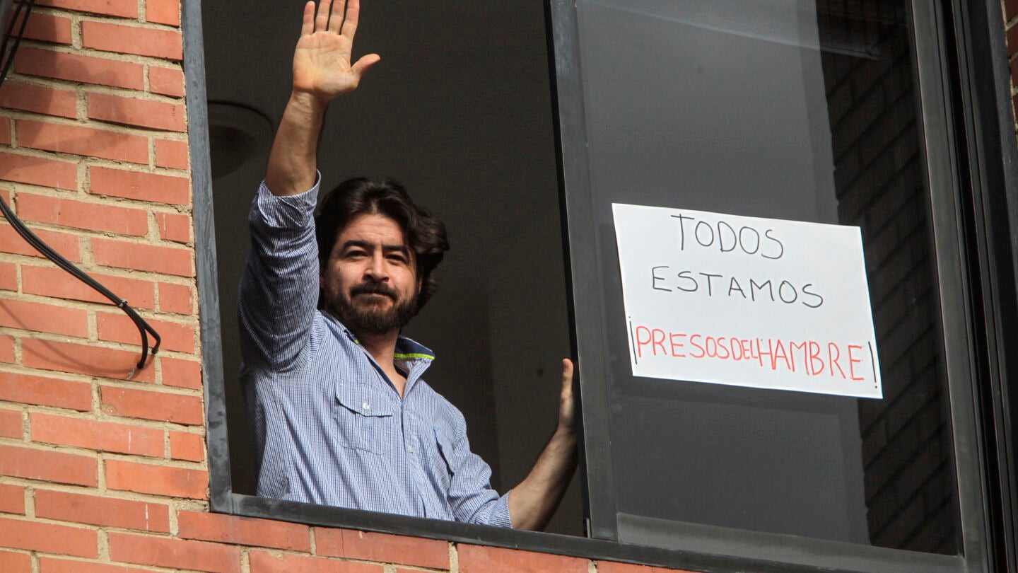 Daniel Ceballos durante su arresto domiciliario 