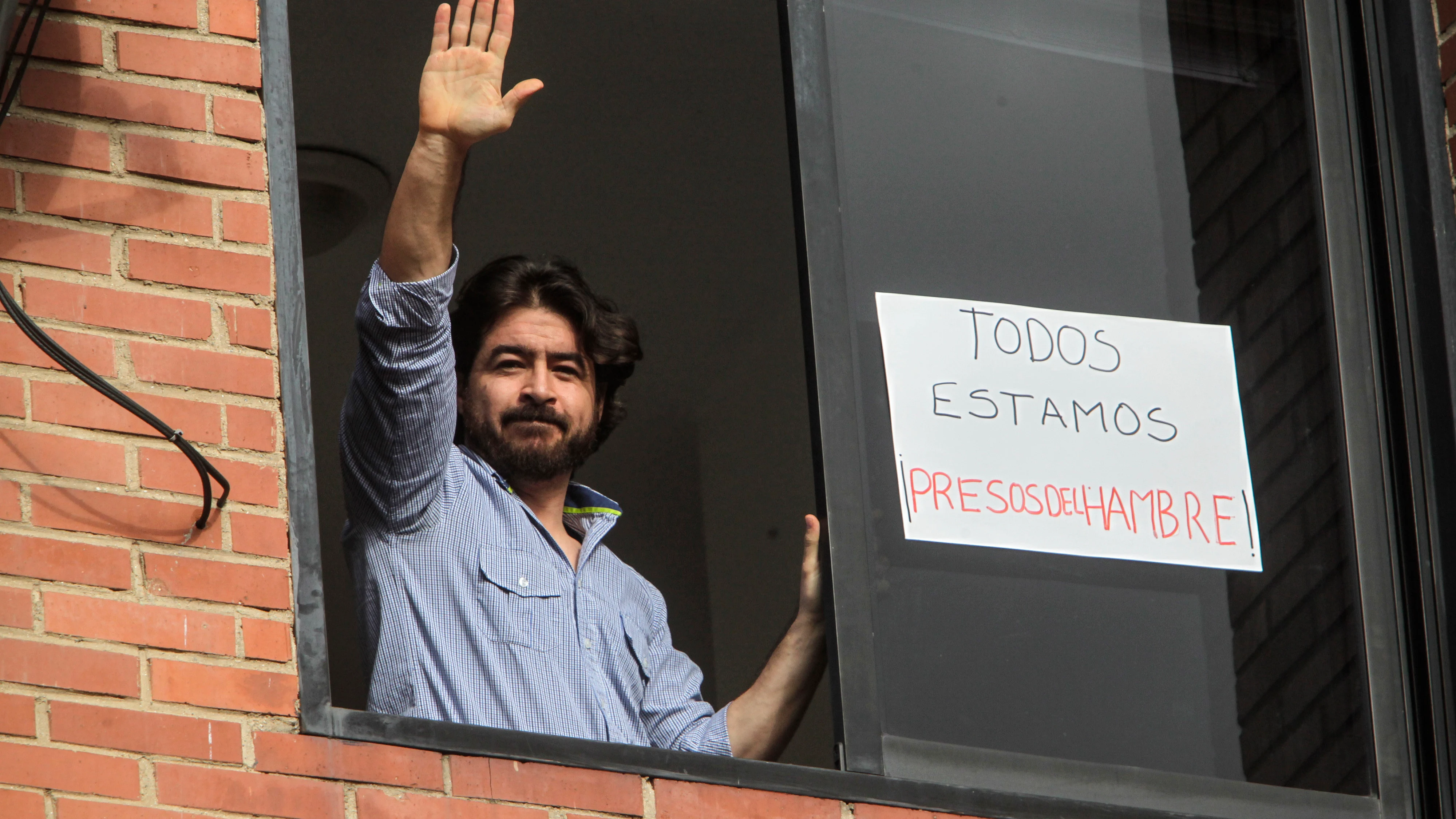 Daniel Ceballos durante su arresto domiciliario 