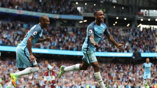 Sterling celebra su gol con el Manchester City en el Etihad Sterling celebra su gol con el Manchester City en el Etihad