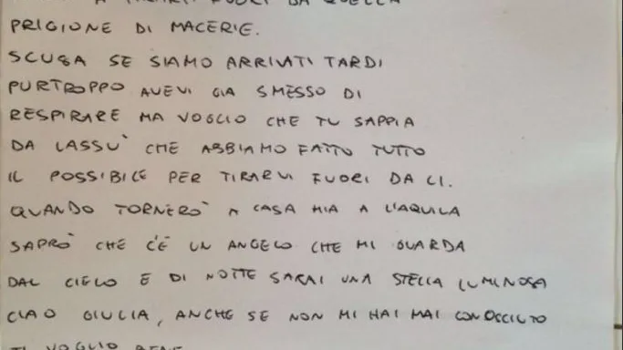 Carta de un bombero a una niña fallecida en el terremoto de Italia Carta de un bombero a una niña fallecida en el terremoto de Italia