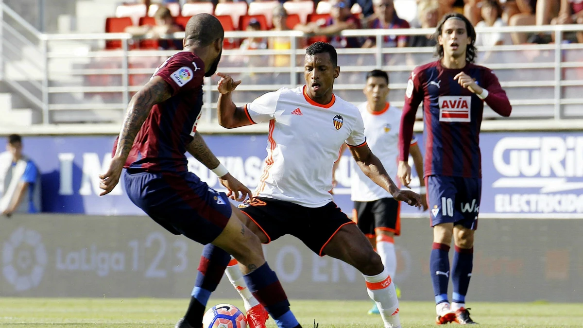 Nani, ante el Eibar