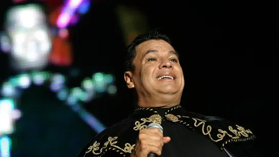 El cantante mexicano Juan Gabiel, durante un concierto El cantante mexicano Juan Gabiel, durante un concierto