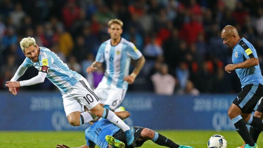 Messi, al suelo