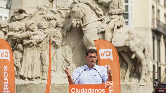 El presidente de Ciudadanos, Albert Rivera,durante el acto político celebrado en Vitoria El presidente de Ciudadanos, Albert Rivera,durante el acto político celebrado en Vitoria