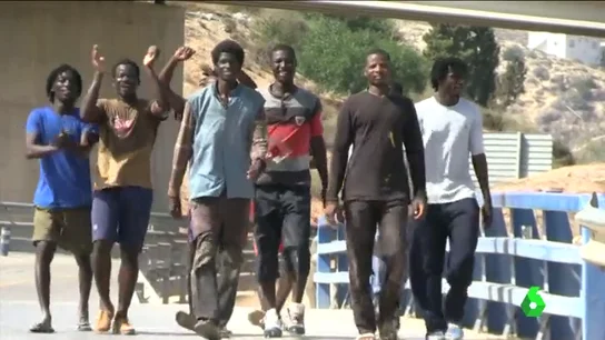 Logran saltar la Valla de Melilla. Logran saltar la Valla de Melilla.