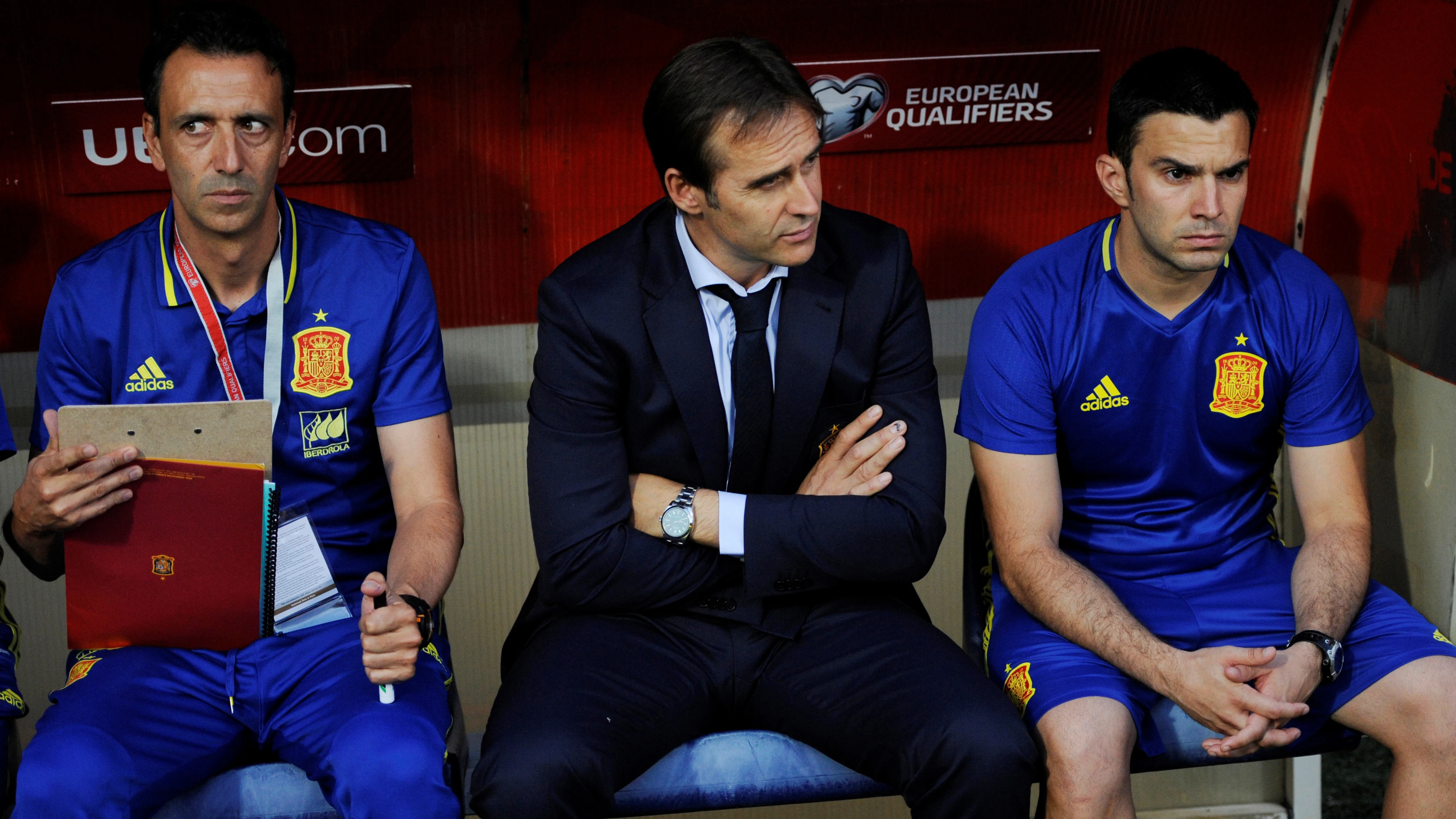 Julen Lopetegui, en el banquillo antes de un partido con España