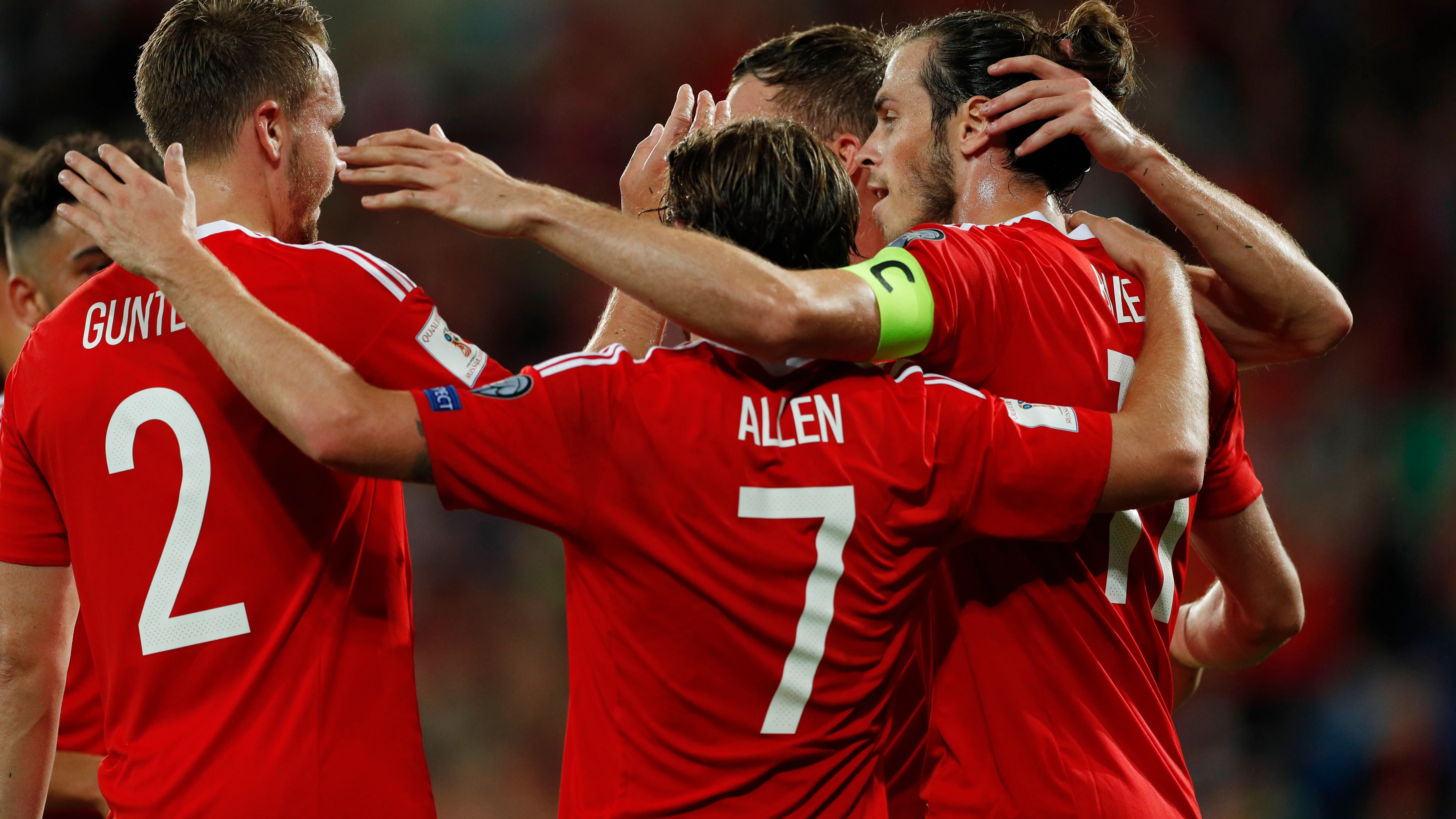 Gales festejando uno de sus cuatro goles ante Moldavia Gales festejando uno de sus cuatro goles ante Moldavia.