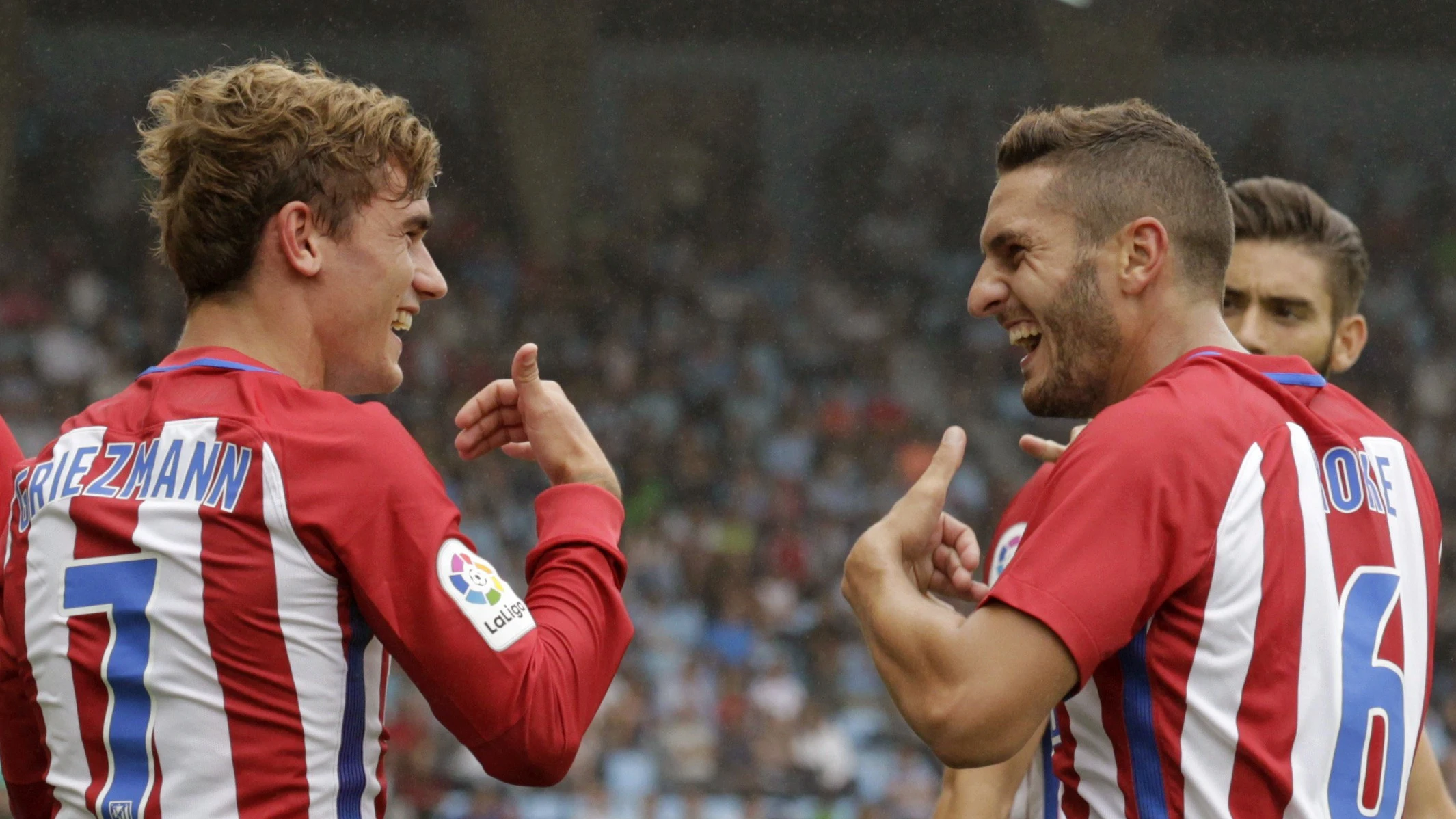 Griezmann y Koke celebran un gol del Atlético de Madrid