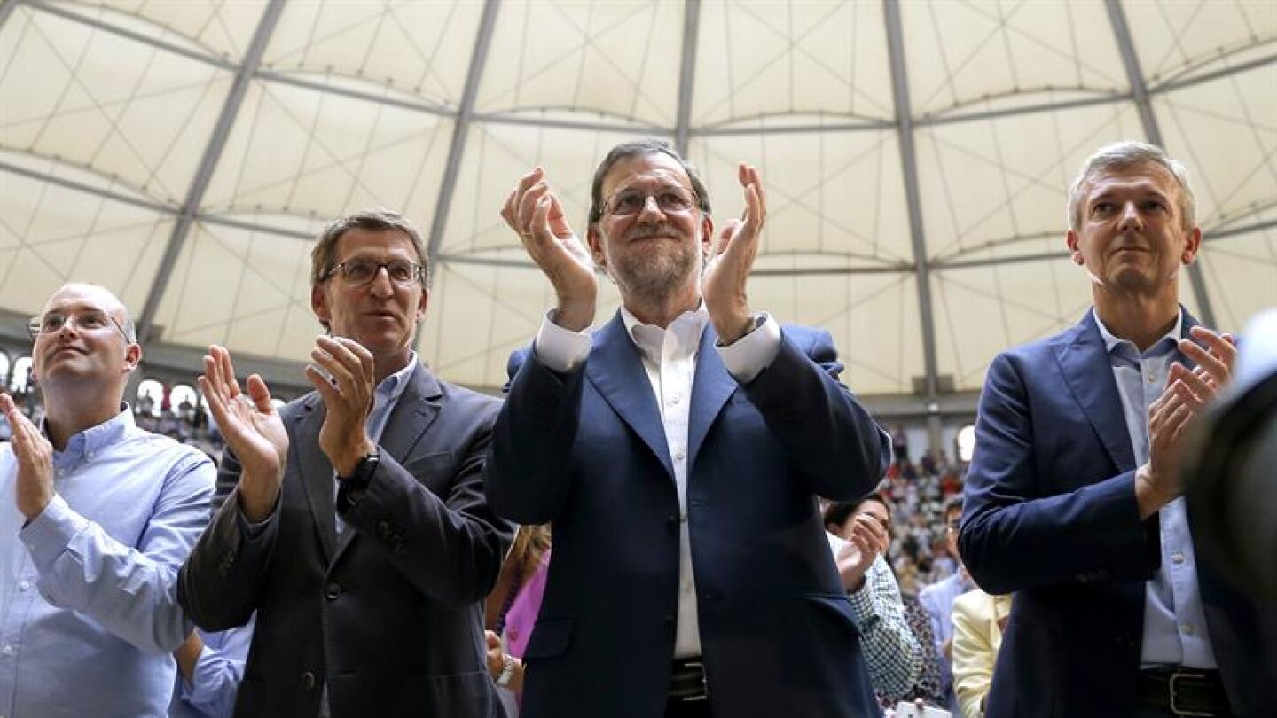 Mariano Rajoy junto a Alberto N&uacute;&ntilde;ez Feij&oacute;o en Galicia