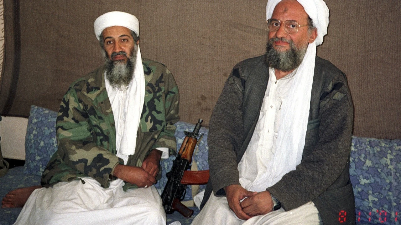 Osama Bin Laden (izqda) y Ayman al Zahawiri (dcha)