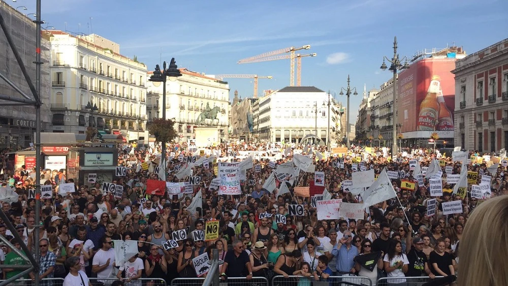 La Puerta del Sol durante la marcha antitaurina La Puerta del Sol durante la marcha antitaurina