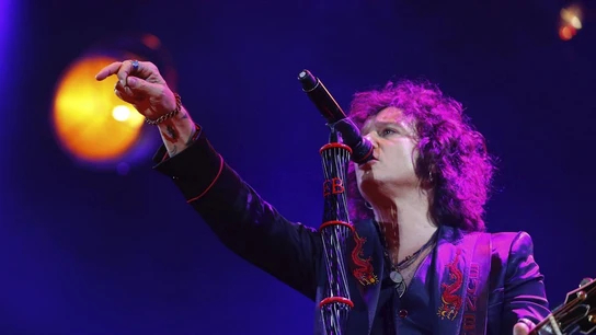 El cantante Enrique Bunbury durante el concierto de la sexta edición del DCODE El cantante Enrique Bunbury durante el concierto de la sexta edición del DCODE