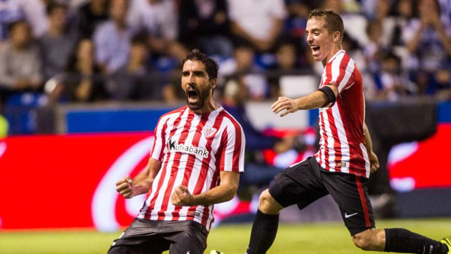 Raúl García celebra un gol Raúl García celebra un gol