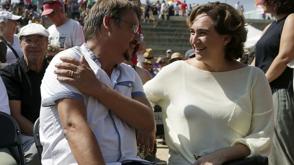 Ada Colau con Xavier Doménech en la Diada