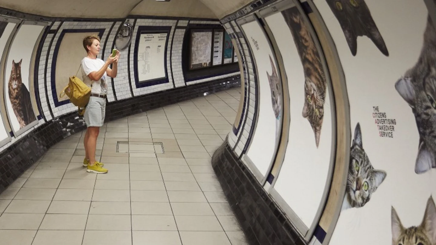 Un nuevo colectivo que quiere usar el poder de la creatividad para bien. El metro de Londres ya forma parte de esta iniciativa. Un nuevo colectivo que quiere usar el poder de la creatividad para bien. El metro de Londres ya forma parte de esta iniciativa.