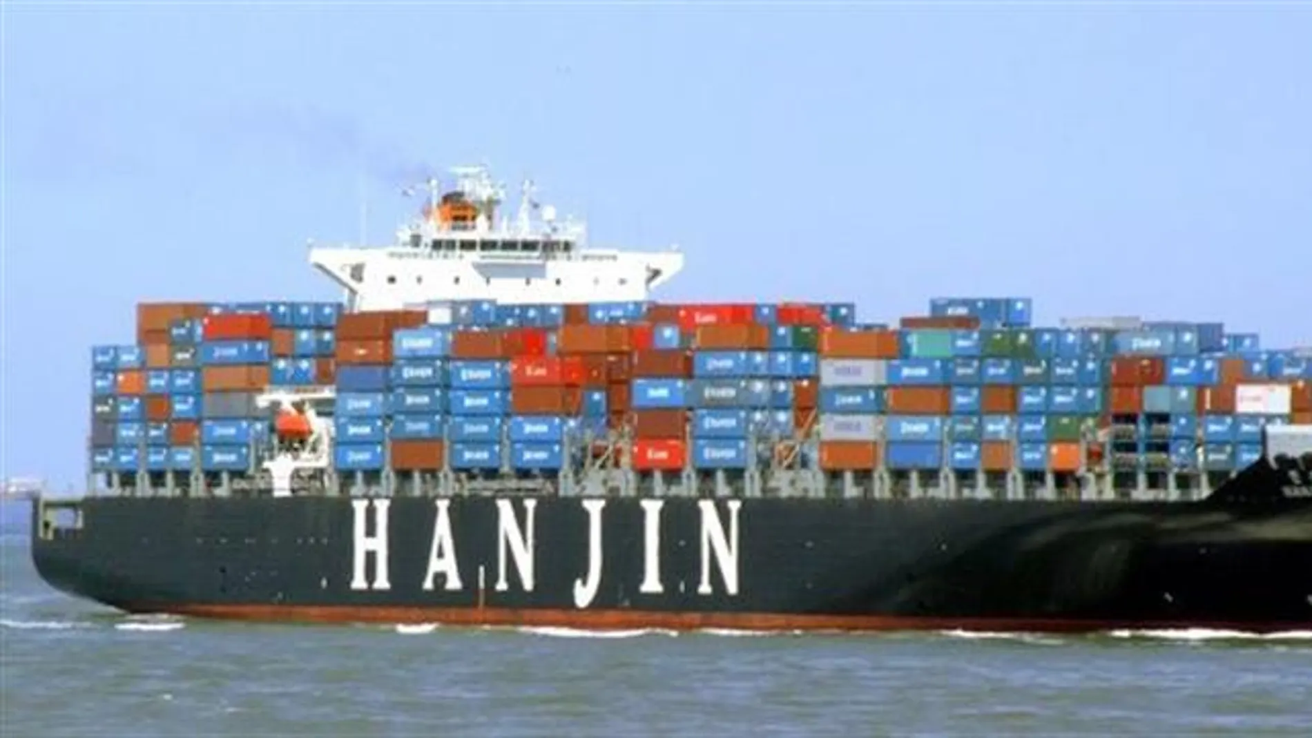 Fotografía que muestra al buque portacontenedor 'Hanjin Tianjin' de la empresa surcoreana Hanjin Shipping