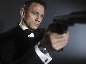 Daniel Craig como James Bond Daniel Craig como James Bond