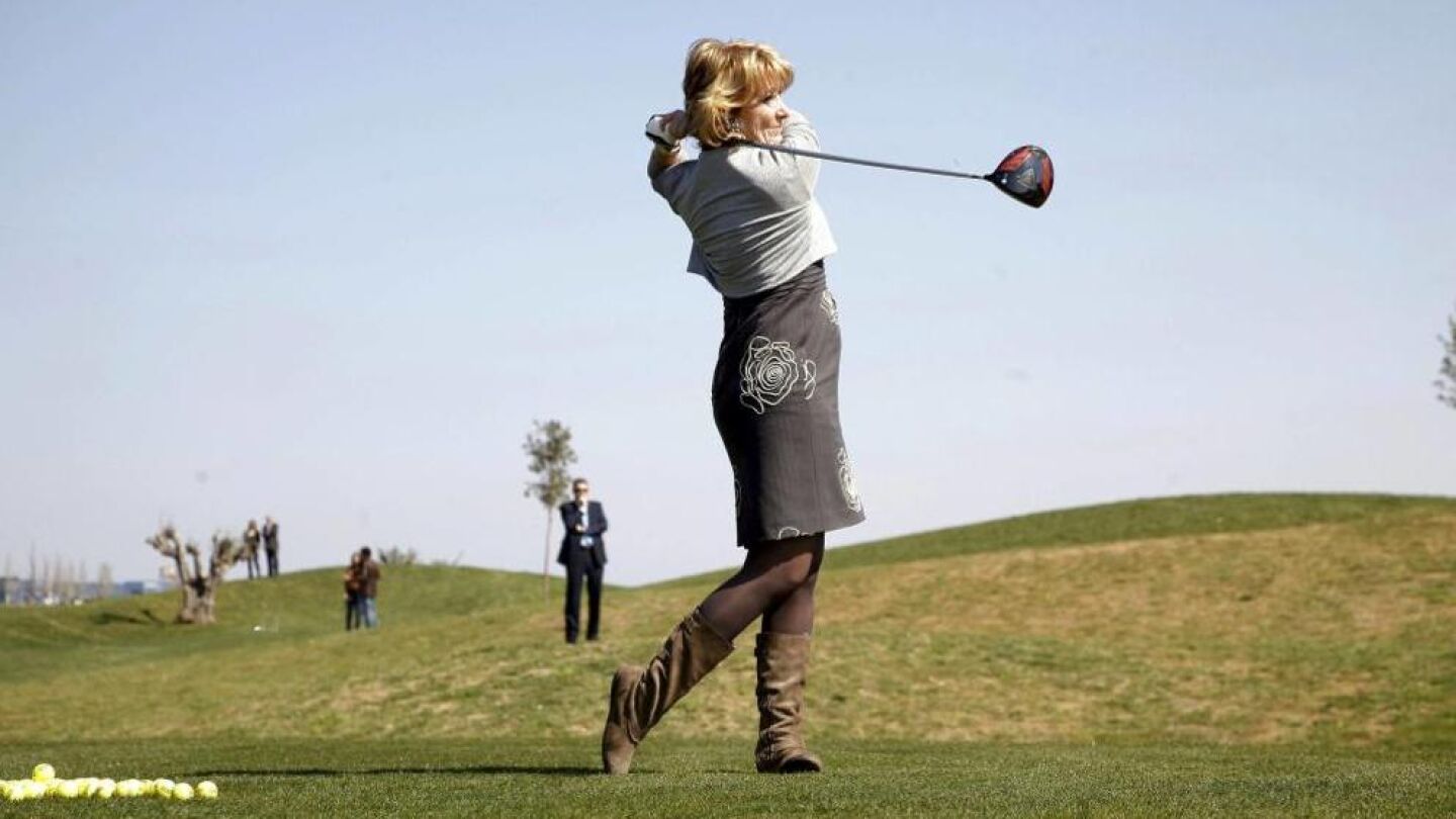 Esperanza Aguirre, en la inauguraci&oacute;n de un campo de Golf