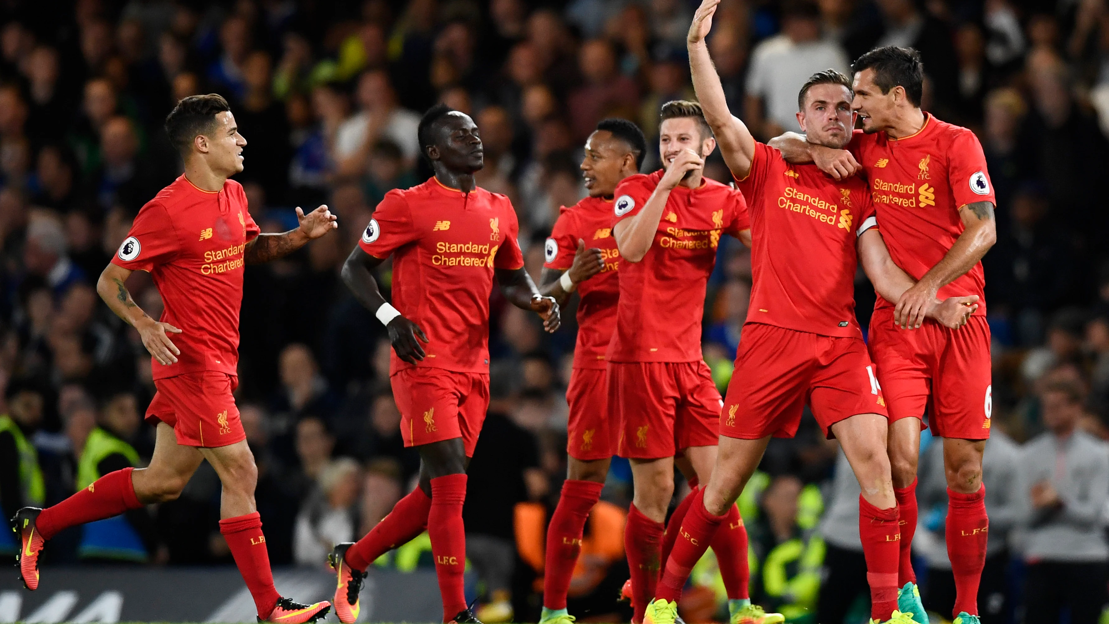 Los jugadores del Liverpool celebrando la victoria ante el Chelsea