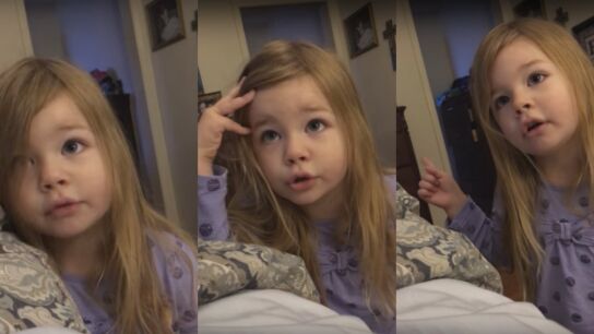 Im&aacute;genes de la ni&ntilde;a de tres a&ntilde;os rega&ntilde;ando a su padre.