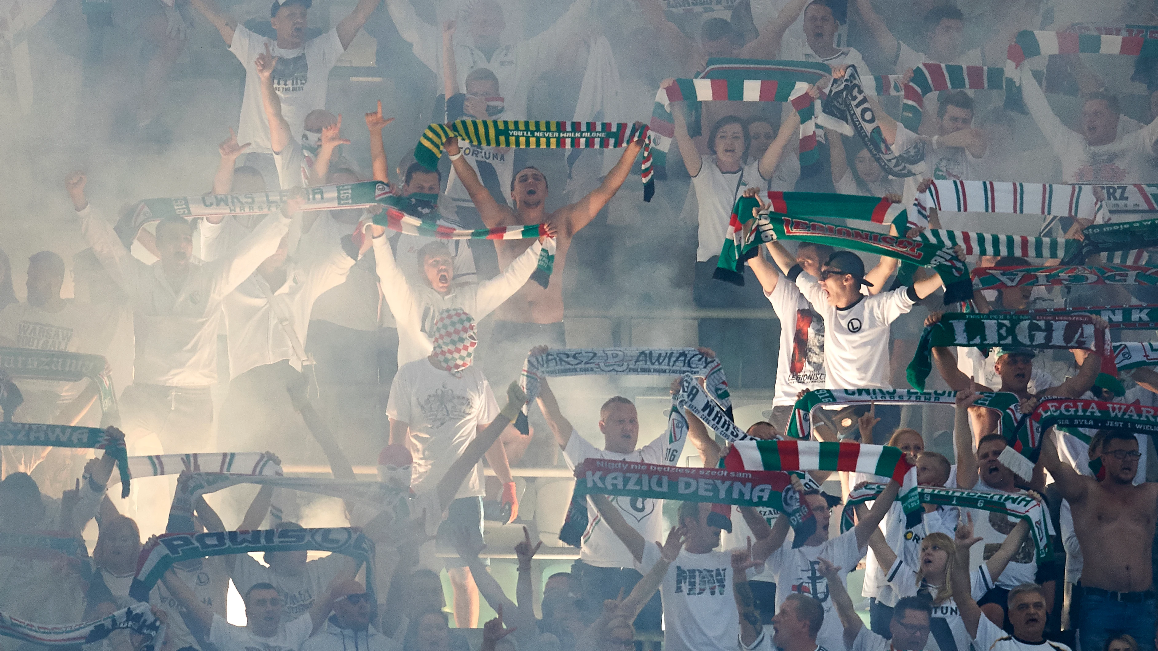 Aficionados del Legia de Varsovia.