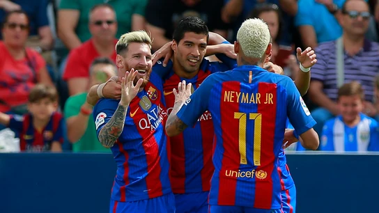 Messi, Suárez y Neymar celebran un gol en Butarque Messi, Suárez y Neymar celebran un gol en Butarque