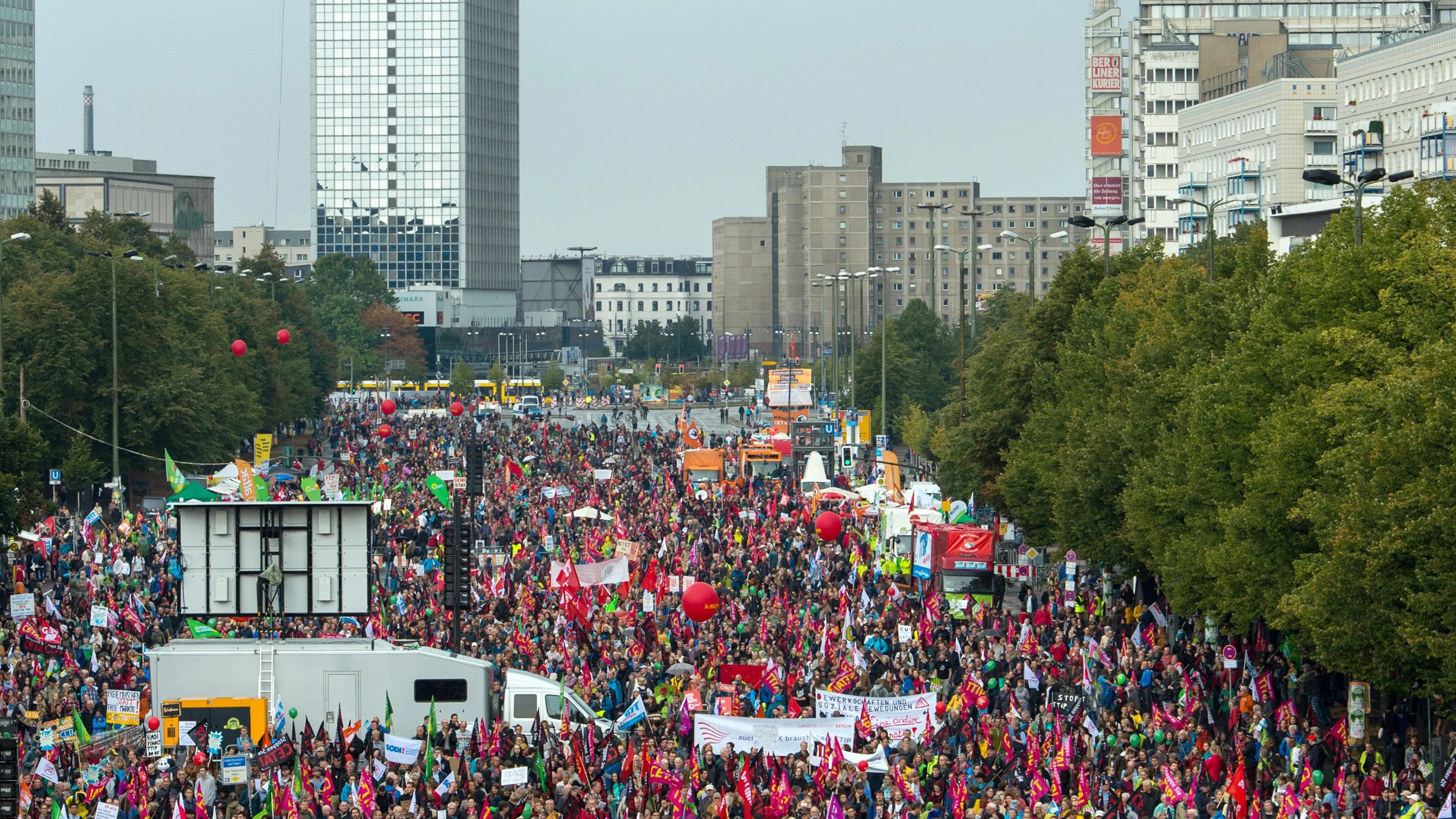 Imagen de una manifestación en Berlín en protesta contra los proyectados acuerdos de libre comercio