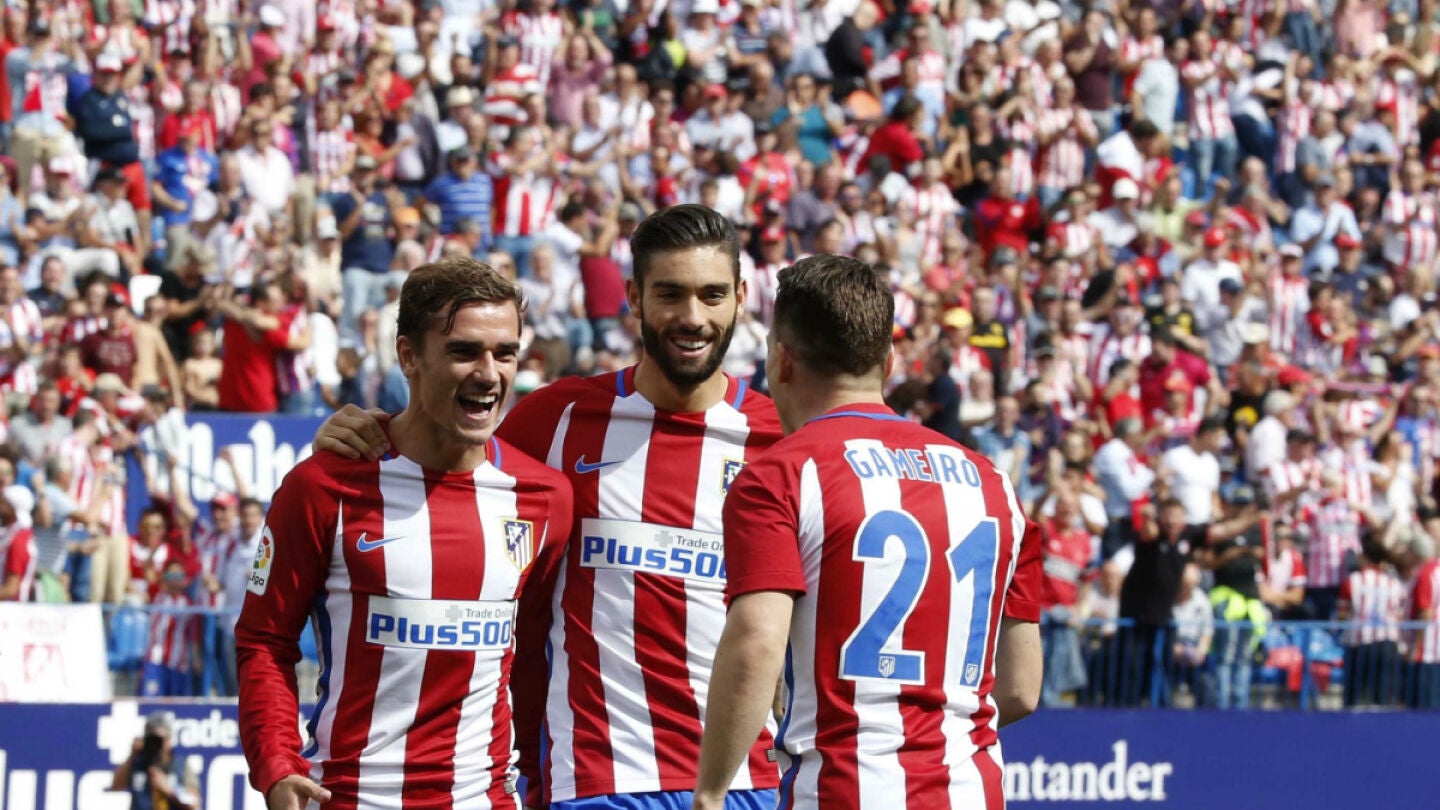 Gameiro, Griezmann y Carrasco celebran un gol