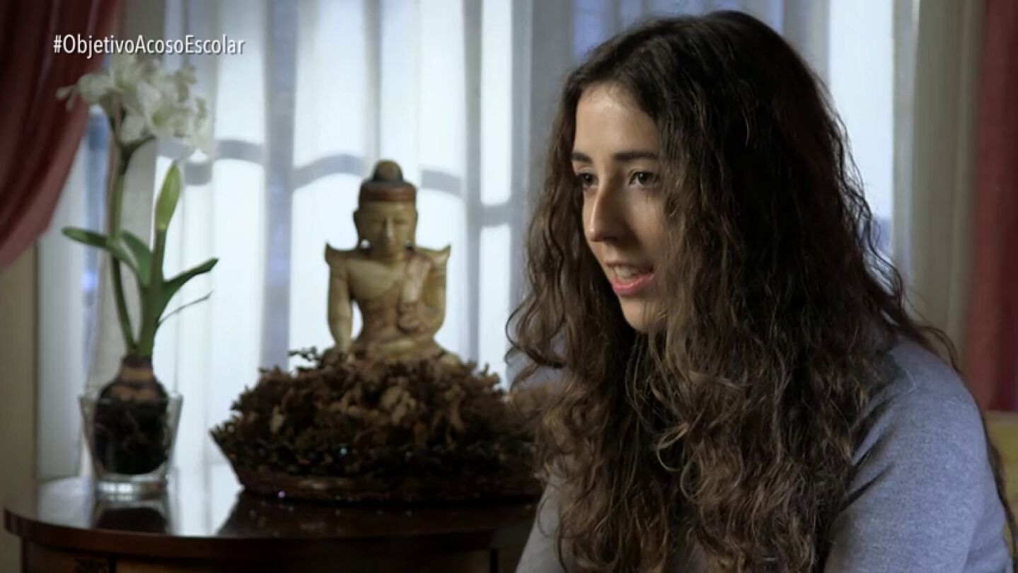 Frame 90.202053 de: Nidia, v&iacute;ctima de acoso escolar: "Me pusieron spray en los ojos. Los profesores lo ve&iacute;an como cosas de ni&ntilde;os"
