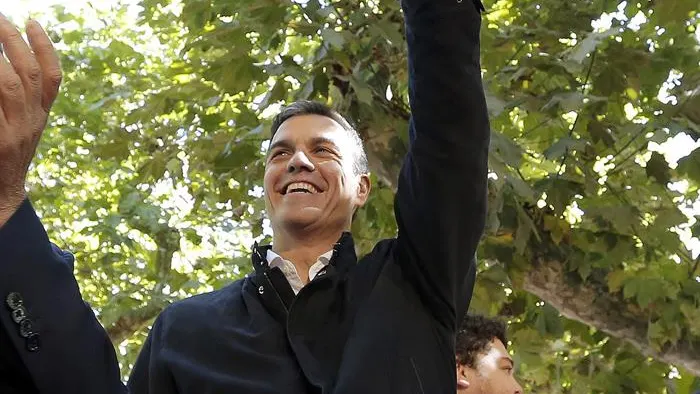 Pedro Sánchez en un mitin en Pontevedra.